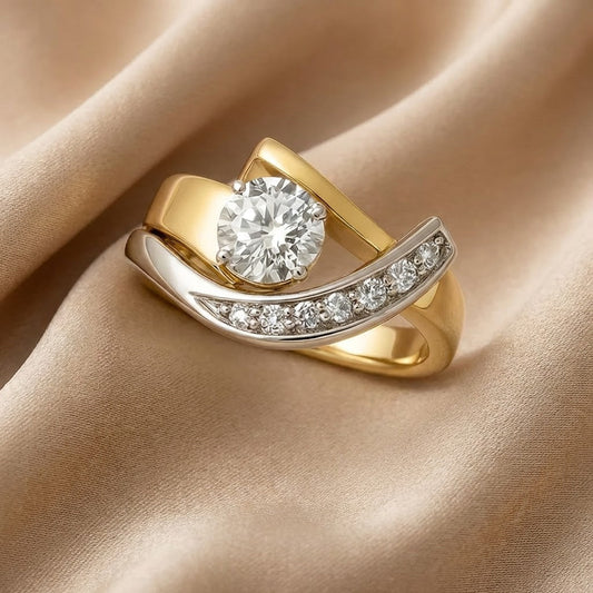 Deslumbrante Anillo Vintage Irregular en Oro y Plata con Circonia